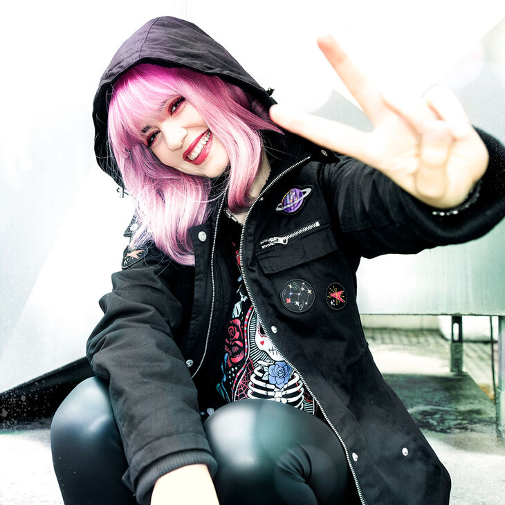 Optimismus, Hravost, Sebevědomí