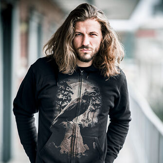 Mikiny & svetry / Objevte nyní!