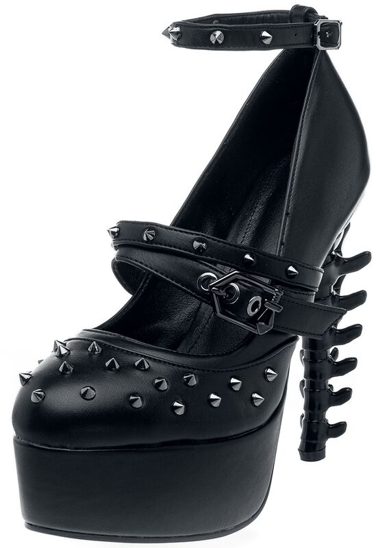 Gotické boty na podpatcích