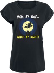 Mom by day... Witch by night!, Slogans, Tričko